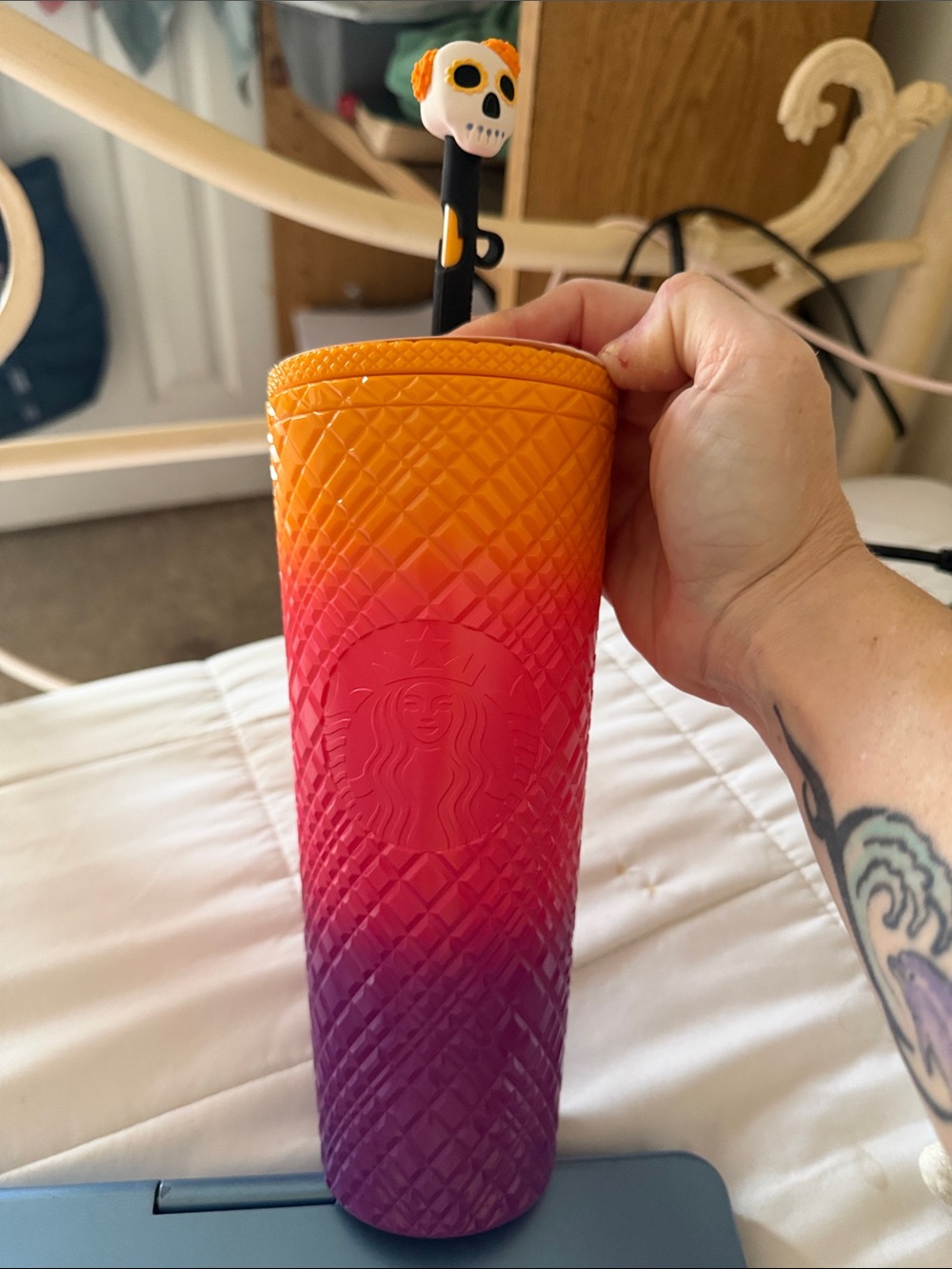 Starbucks DIA DE MUERTOS 24oz Tumbler in Orange, Pink & Purple